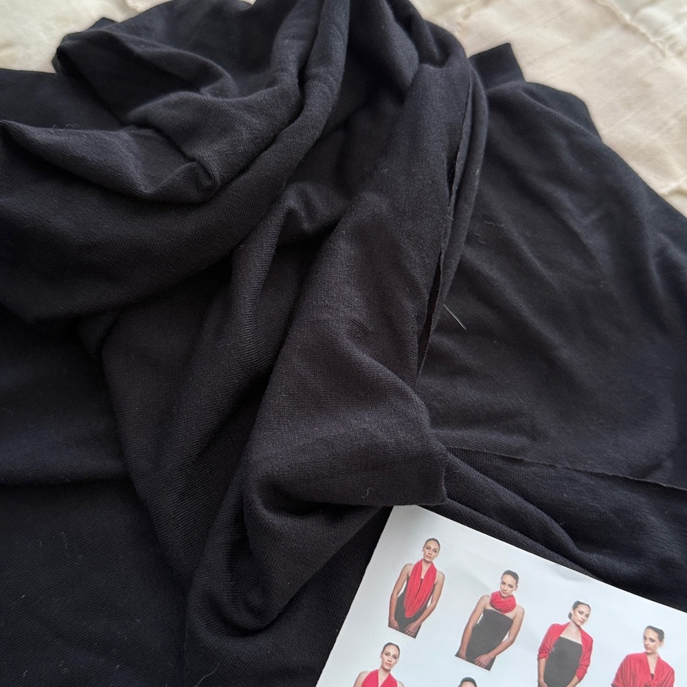 Black Hipknoties Convertible‎ Garment - Picture 3 of 3